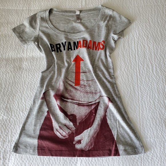 Bryan Adam's Zip Up 2017 Womans Concert TShirt New - Picture 3 of 3